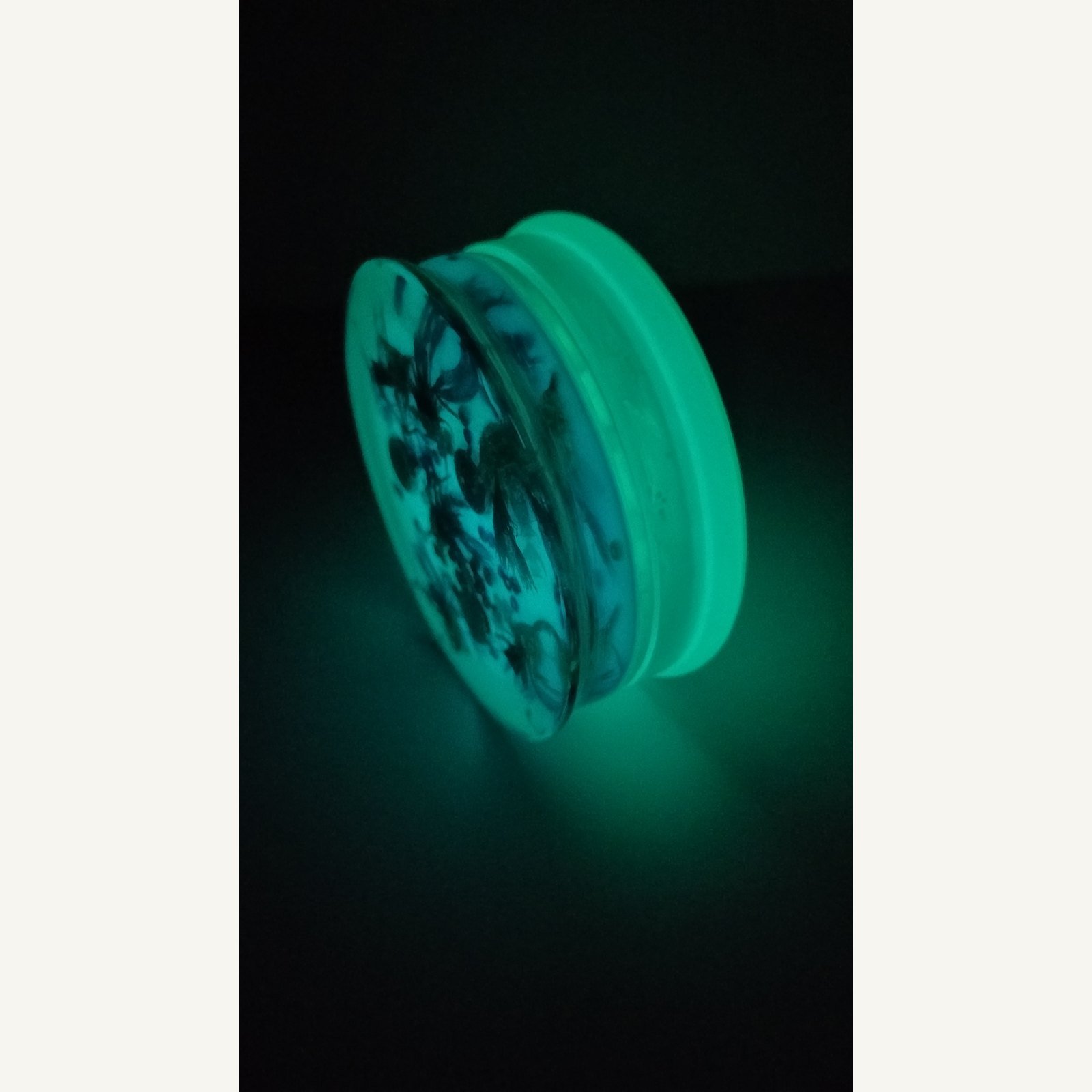 mlynek-botaniczny-z-dodatkami-luminescencyjny-3
